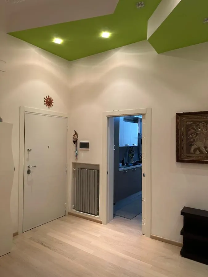 3F Apartment Μπάρι