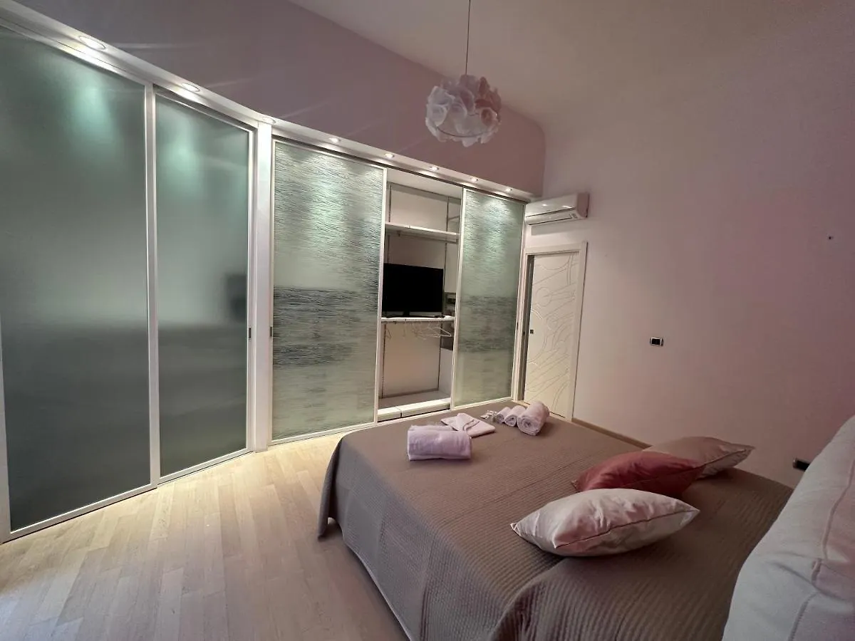 3F Apartment Μπάρι 0*,