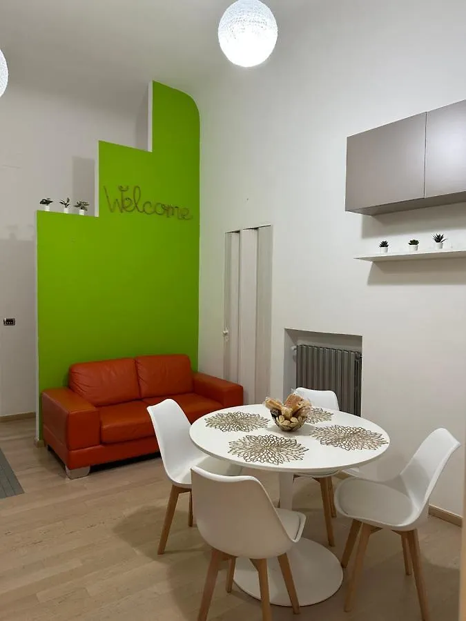 3F Apartment Μπάρι